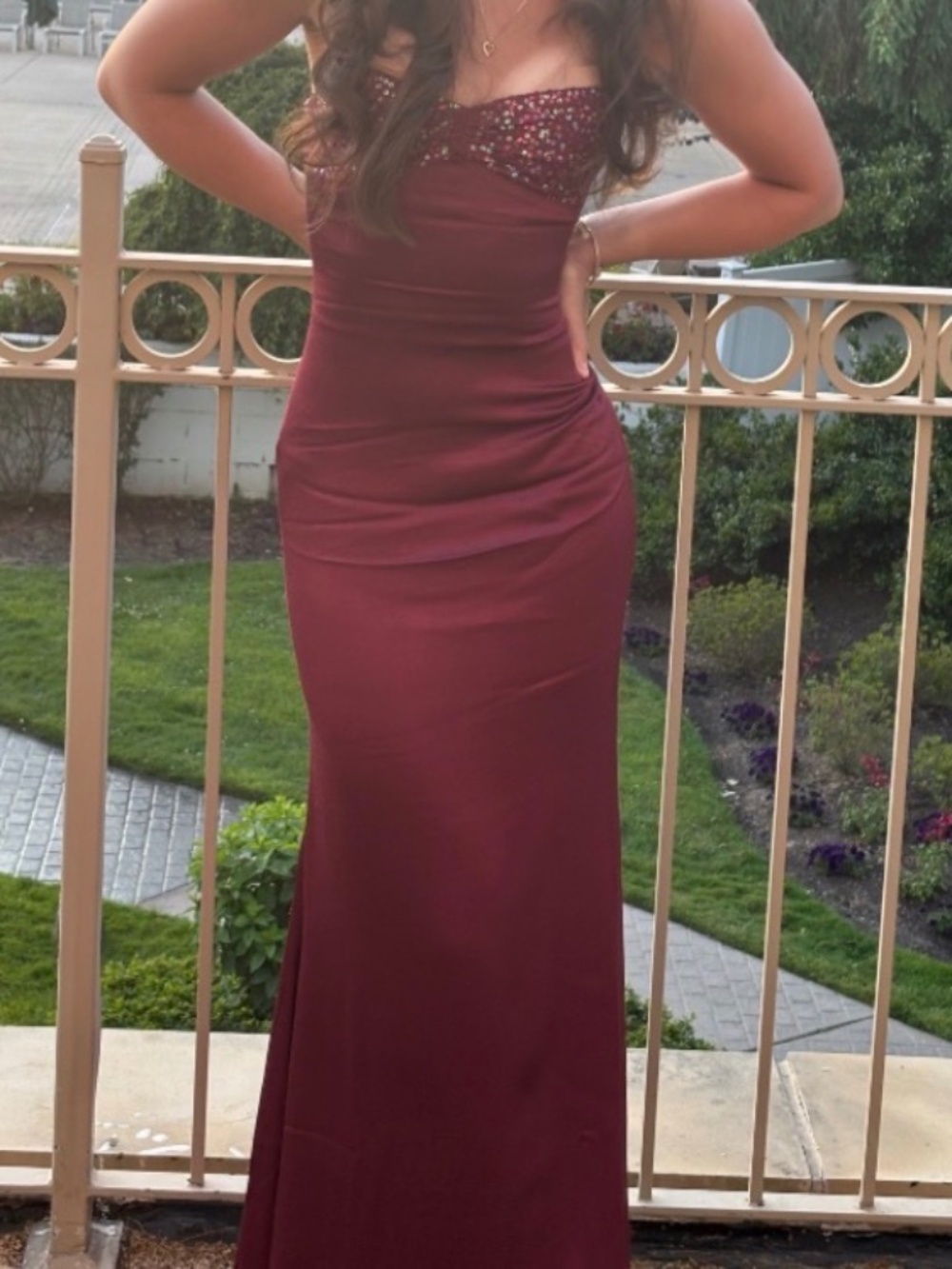 I am Delilah berry jade dress size small